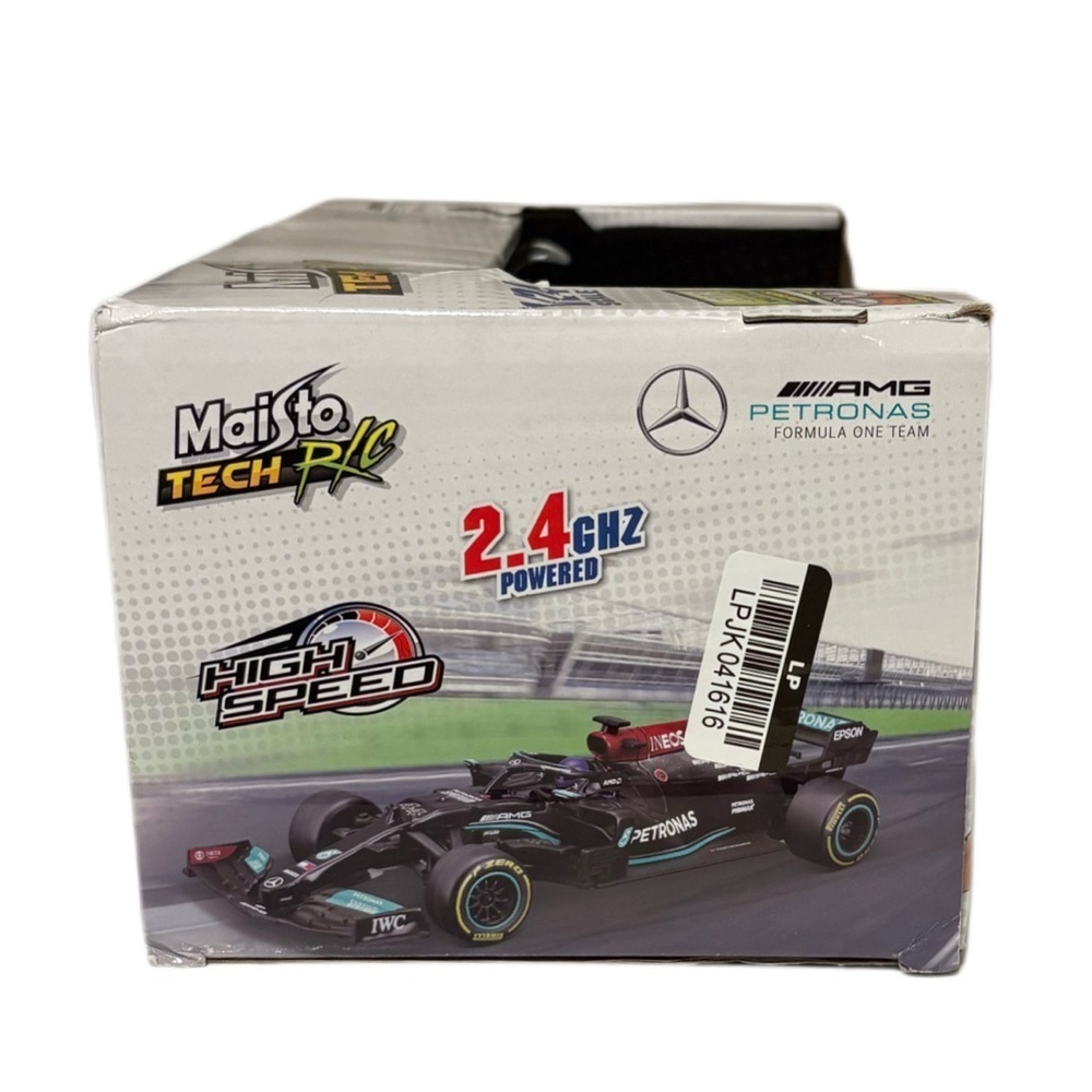 Maisto Tech RC Mercedes-AMG F1 V12 Performance Car - Black and Silver - Picture 4 of 7
